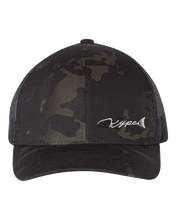 Load image into Gallery viewer, Snapback Trucker - MultiCam Black/Black - Kype Gear