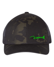 Load image into Gallery viewer, Snapback Trucker - MultiCam Black/Black - Kype Gear
